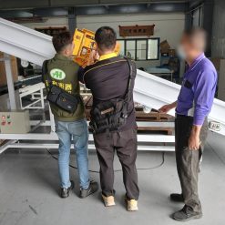 AH-S7040 隧道式金屬檢測機+爬坡皮帶輸送機8